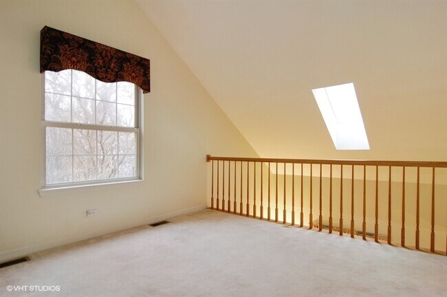 Building Photo - 1399 Laurel Oaks Dr