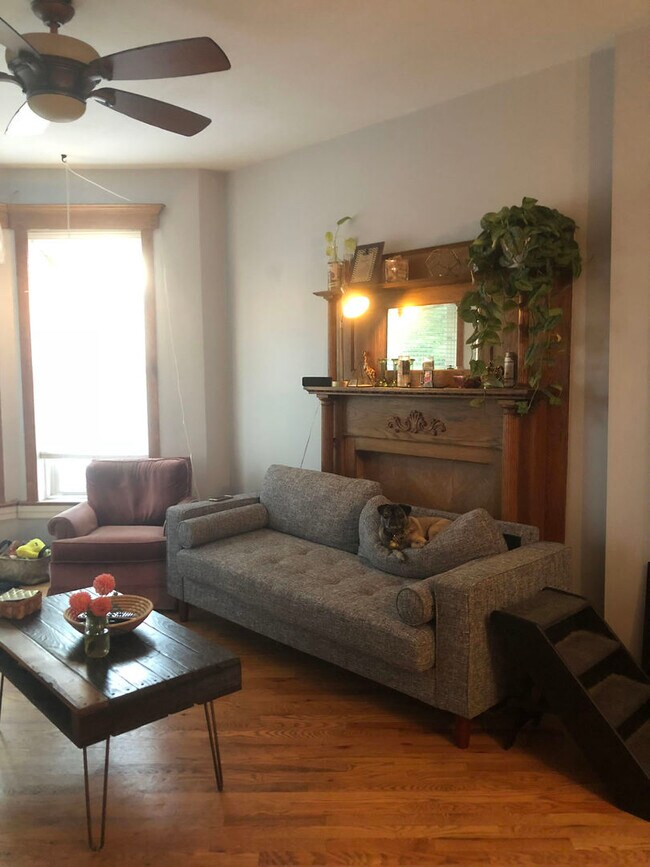 Foto del edificio - 1210 N Marion Ct