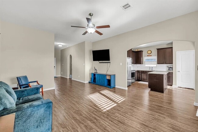 Building Photo - 1829 Tyne Way