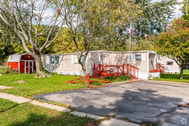 Building Photo - Holiday South Mobile Homes