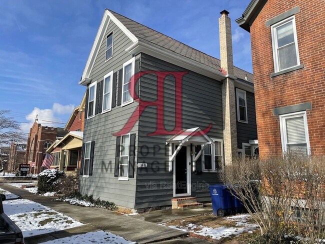 Building Photo - 346 Stewart Ave