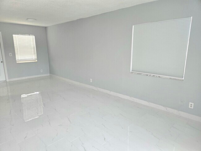 Building Photo - 6505 Winfield Blvd