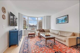 Building Photo - 1400 Hudson St