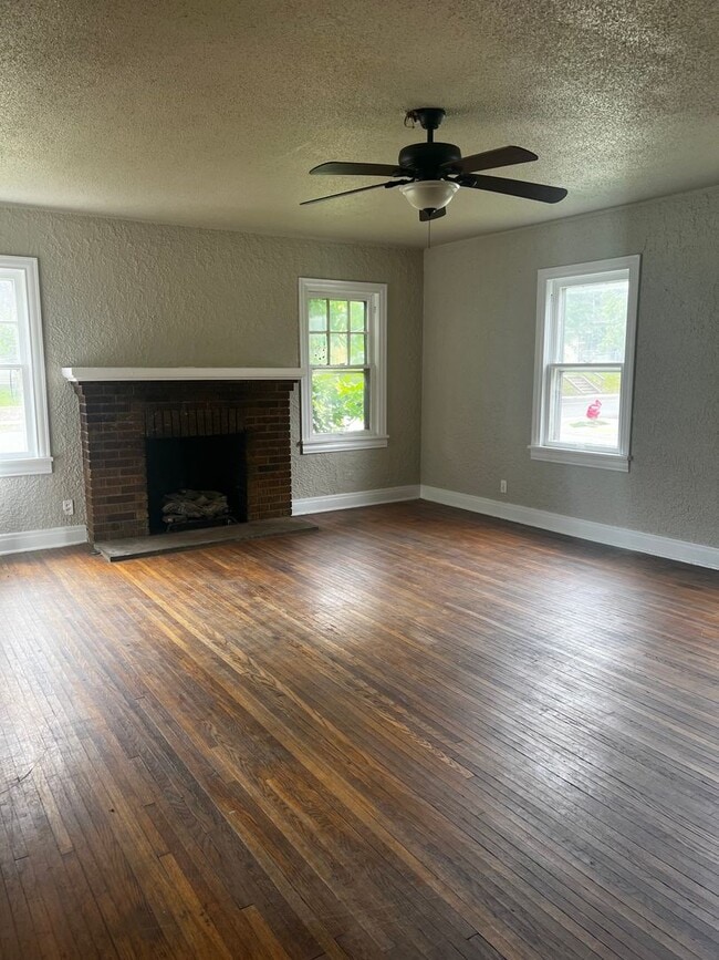 Building Photo - 2901 TILLES