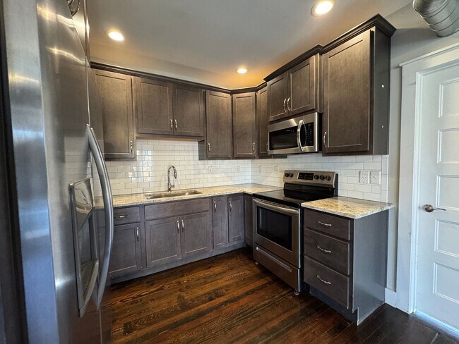 Foto del edificio - 201 E Fifth St