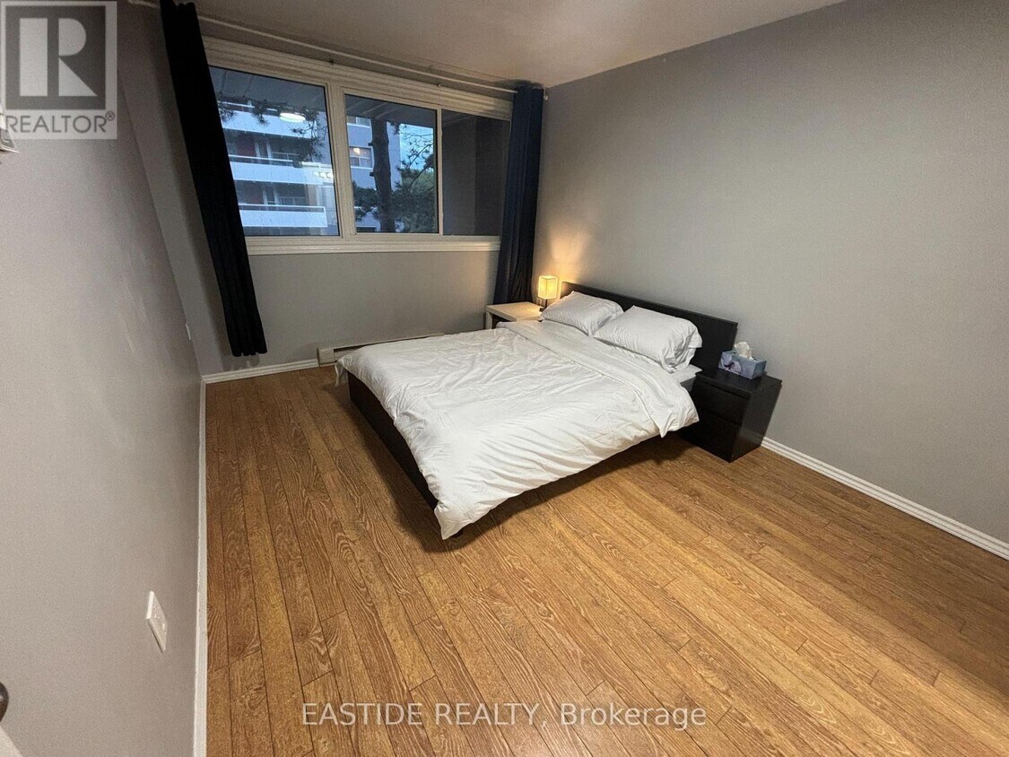 Photo principale - 100-1100 Mornelle Ct