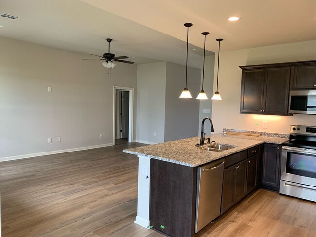 Building Photo - Immaculate Newer Construction Home for Rent!