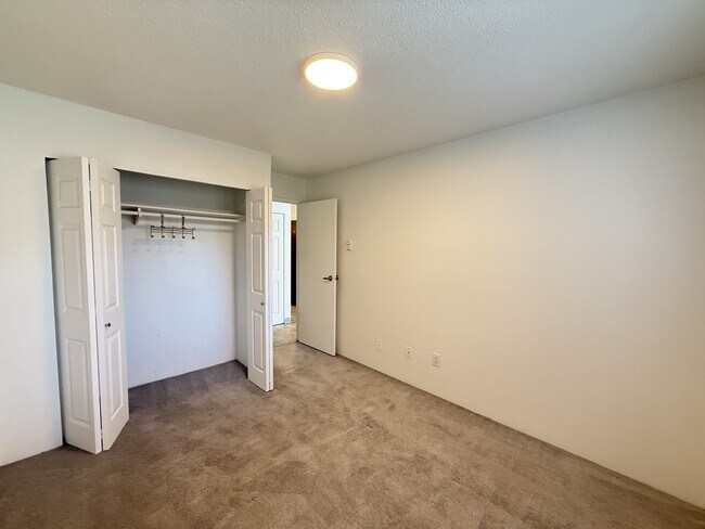 Building Photo - 501 Sixth St