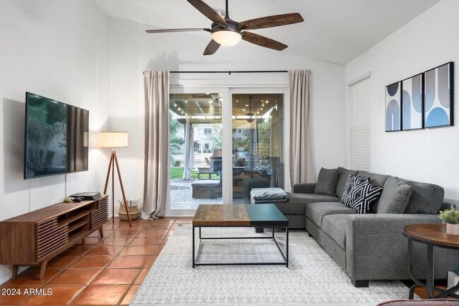 Foto del edificio - 3740 S Heath Way
