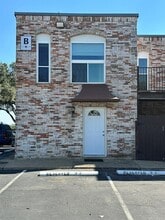 Building Photo - 6501 E Hill Dr