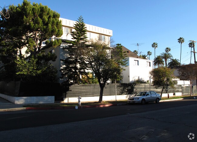 Building Photo - 9221 Whitworth Dr