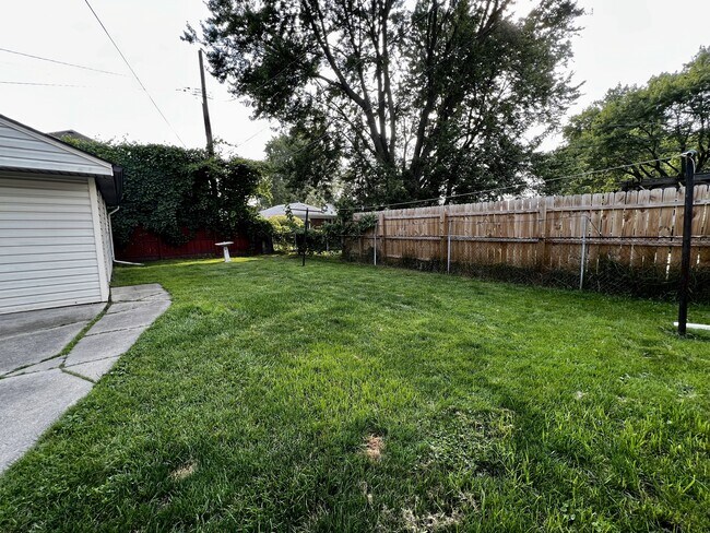 Private Fenced Backyard - 21716 Alger St