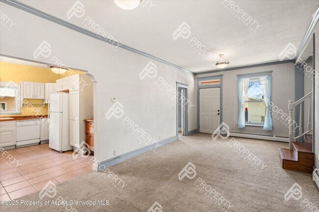 Building Photo - Charming Single Family Home in Rifle for Rent