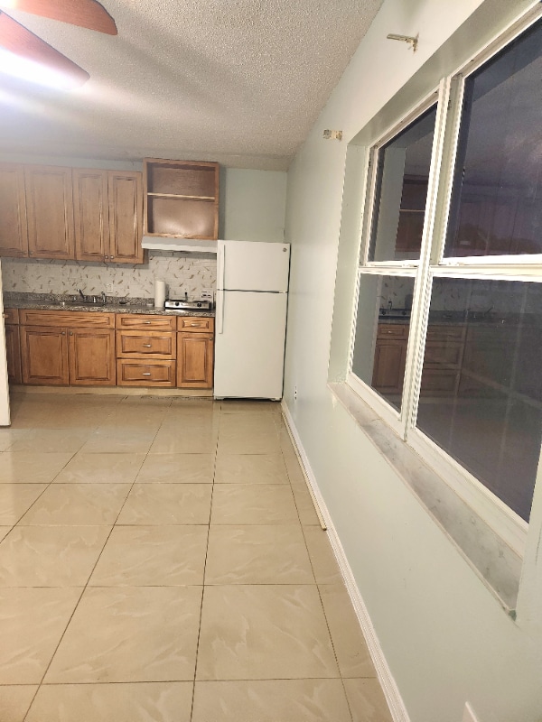 Building Photo - 111 Hermosillo Dr