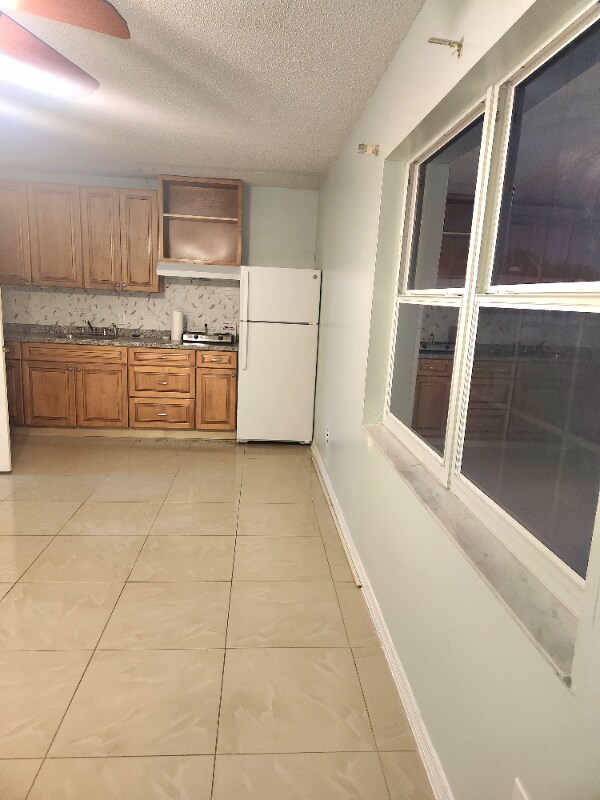 Foto del edificio - 111 Hermosillo Dr