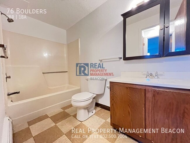 Building Photo - 76 Boulders-