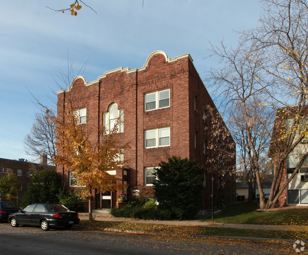 Building Photo - 3418 Emerson Ave