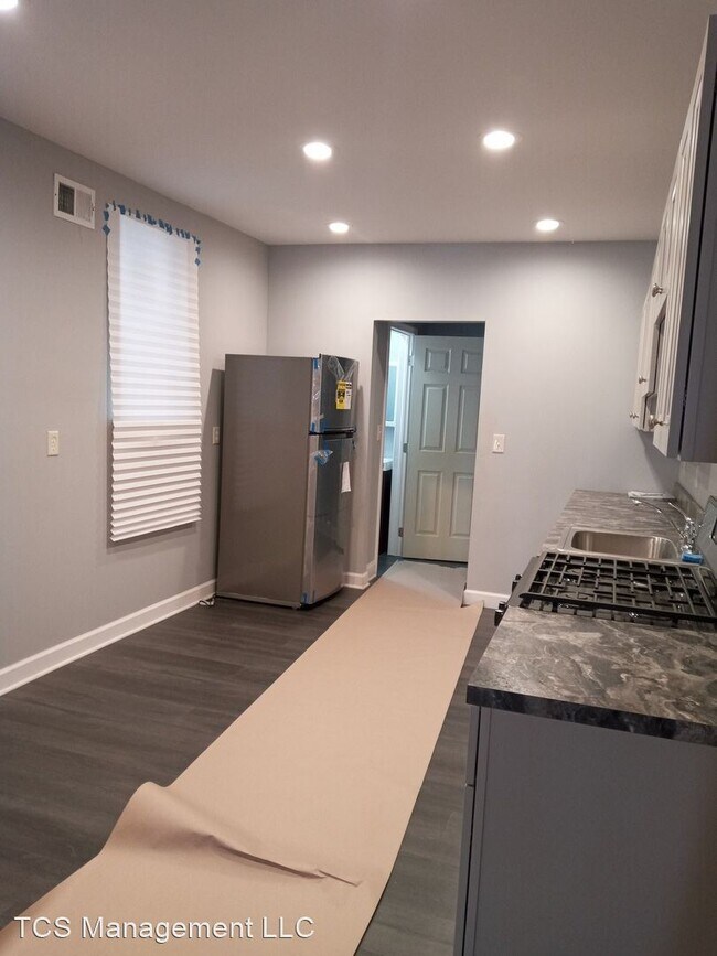 Foto del edificio - 3 br, 1 bath House - 5822 Hadfield Street