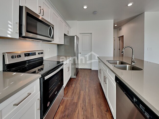 Foto del edificio - 8318 S 21st Ln