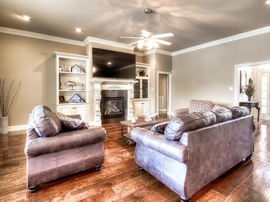 Building Photo - *GORGEOUS 4 BR CARRIAGE OAKS*