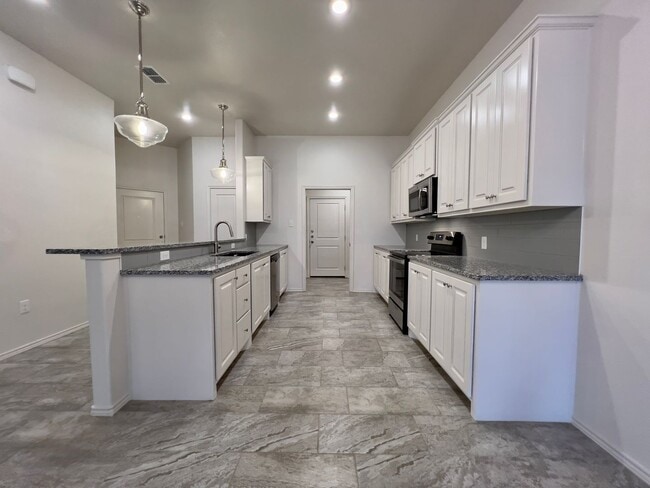 Foto del edificio - Charming 2 Bedroom Townhome