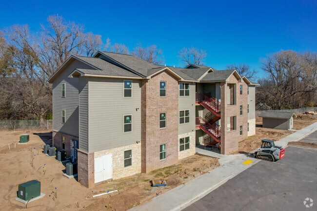 Shamrock At Indian Springs Estates Apartments For Rent Broken Arrow Ok Apartments Com