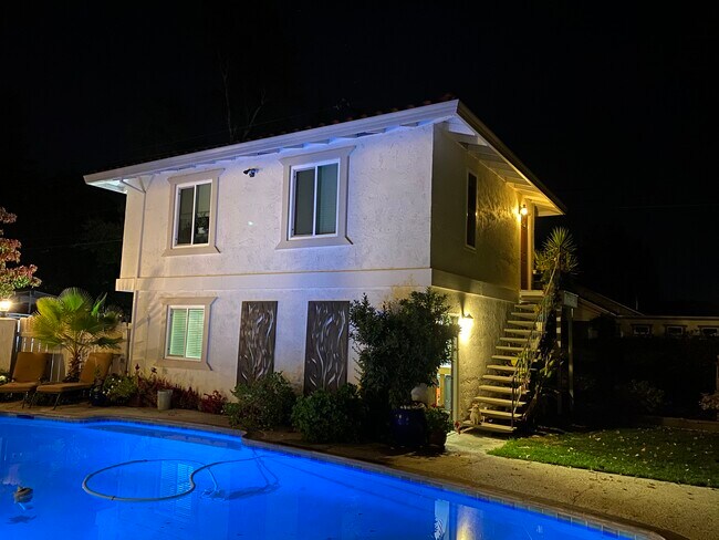 Foto del edificio - 4241 Marconi Ave