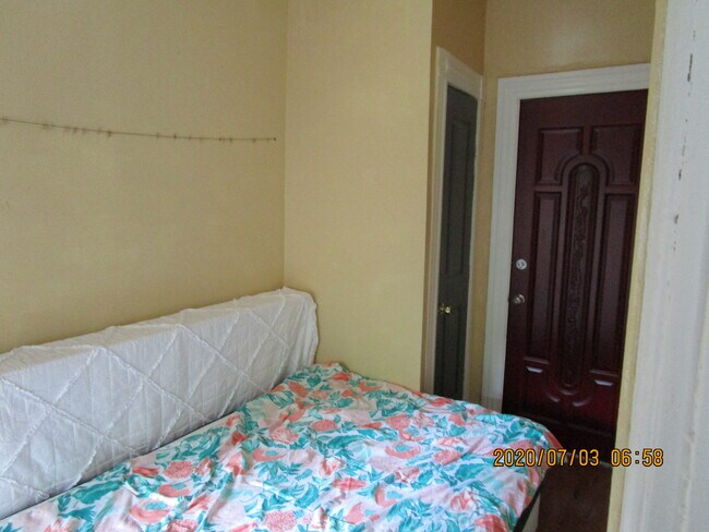 Smallest Bedroom with separate entrance - 92 Sterling Pl