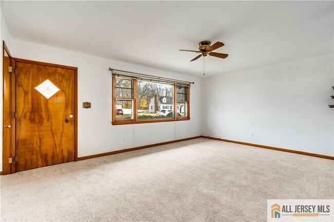 Foto del edificio - 1474 Huron Rd