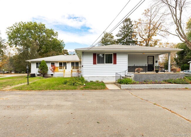 Foto del edificio - 90 W Market St