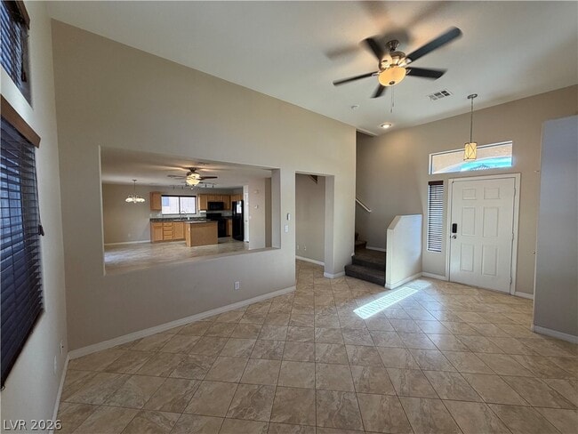 Building Photo - 7613 Roop St
