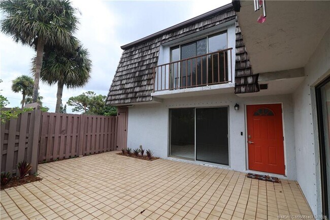 Foto del edificio - 746 NW 10th Terrace