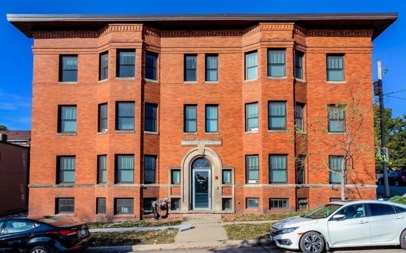 Primary Photo - 718 15th St
