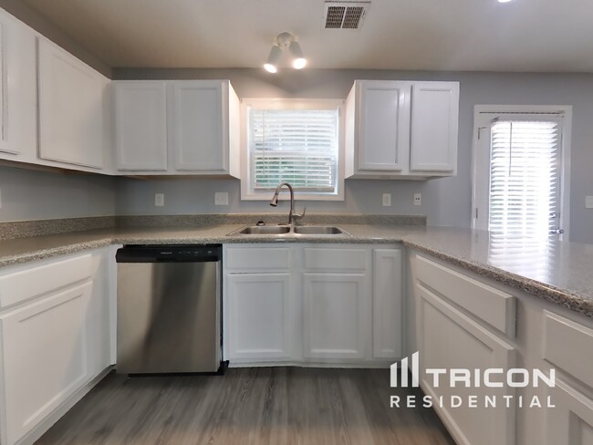 Building Photo - 341 Rosemont Court Hiram GA