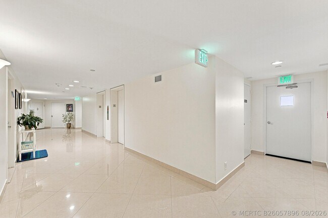Foto del edificio - 4101 N Ocean Blvd