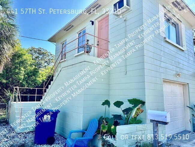Foto del edificio - Introducing a Picture-Perfect Studio Apart...