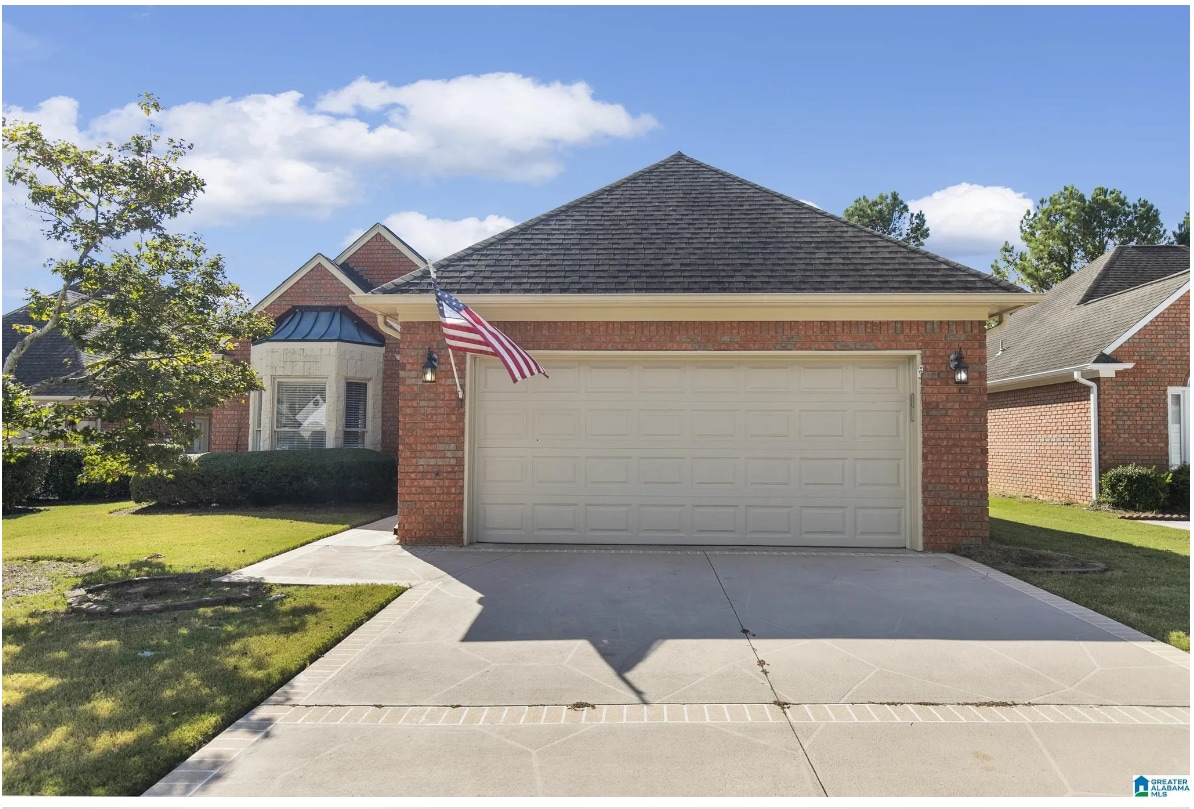 Foto principal - 310 Willow Crest Ln