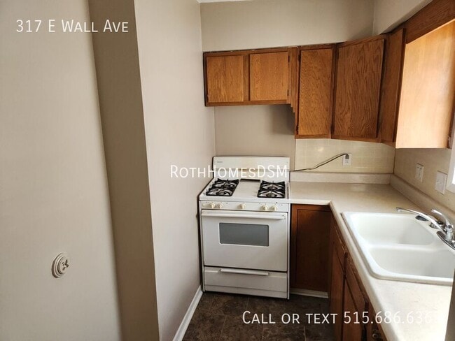 Foto del edificio - 317 E Wall Ave