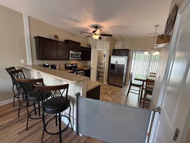 Foto del edificio - FURNISHED - Oyster Landing Townhome