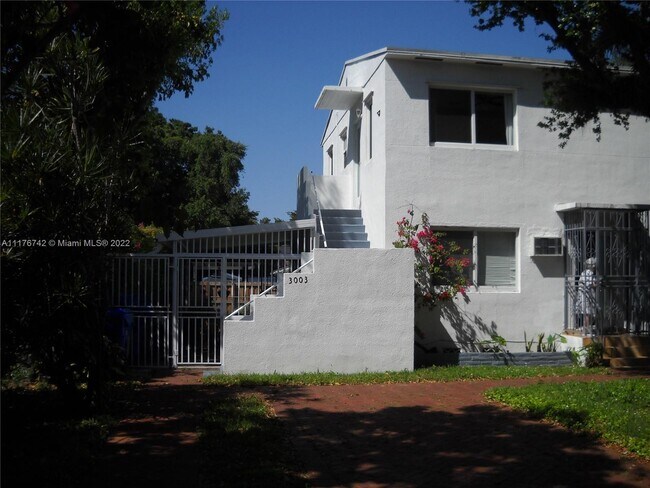 Foto del edificio - 3003 NW 16th St