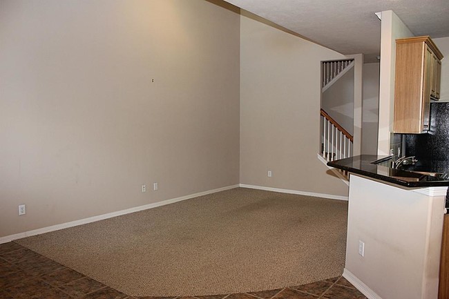 Building Photo - 2865 Westhollow Dr