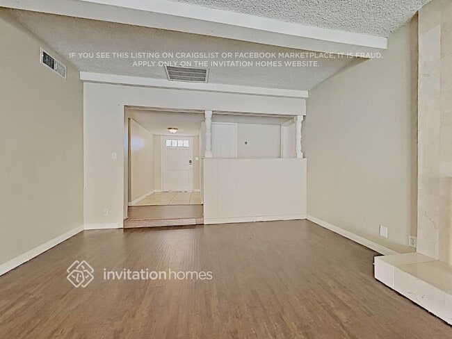 Building Photo - 16745 Archwood St