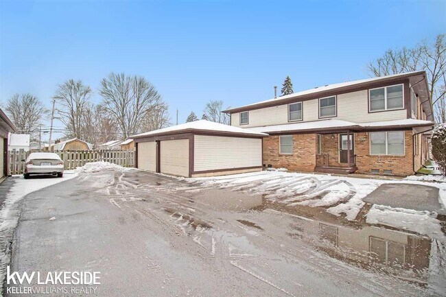 Foto del edificio - 36831 Brewster Ln