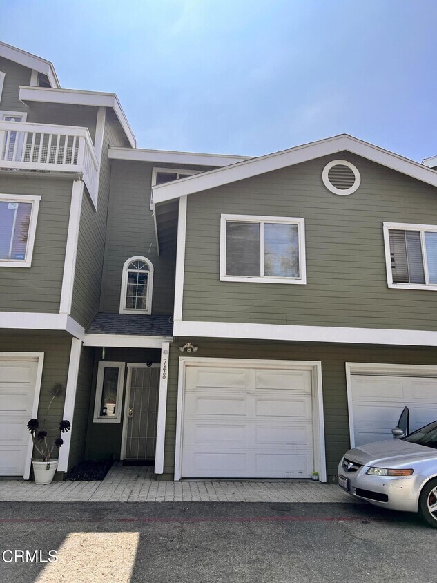 748 Westeria Ln, Santa Paula, CA 93060 Townhome Rentals in Santa