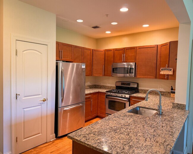 Foto del edificio - 2113 Windsor Park Ct