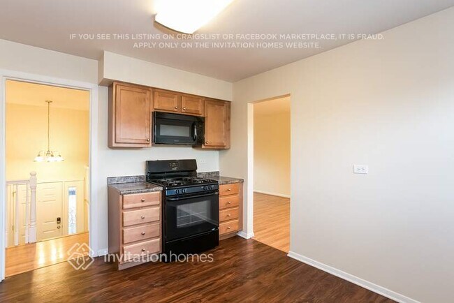 Foto del edificio - 825 W Manor Ct