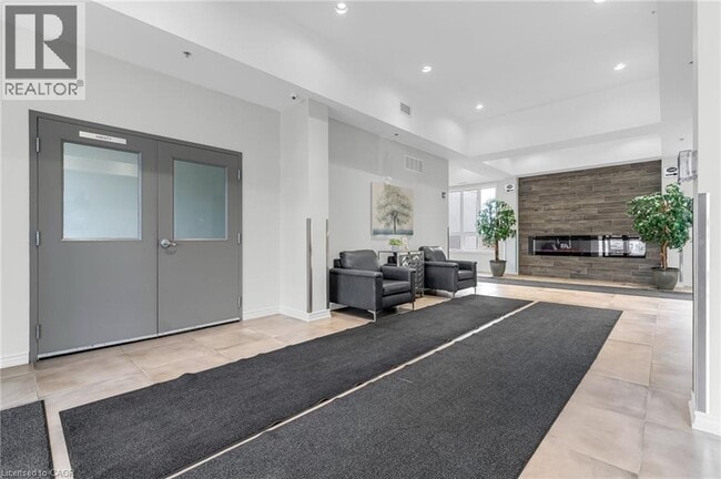 Building Photo - 1370 Costigan Rd