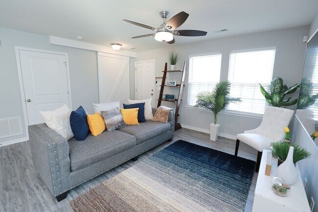 Building Photo - 1521 Rapunzel Way