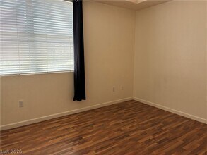 Building Photo - 43 E Agate Ave
