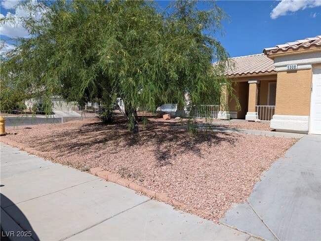 Building Photo - 5308 Wild Orchid St